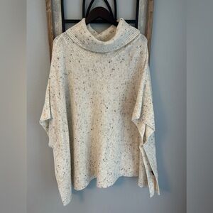 Moon and Madison Oversized pull over sweater